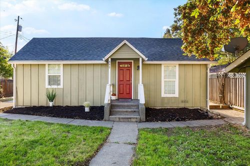 405 Nw Dimmick St, Grants Pass, OR, 97526-1826 | Card Image