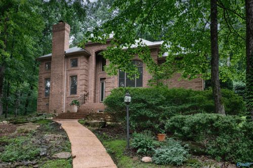 1273 Becket Dr Se, Huntsville, AL, 35801-1678 | Card Image