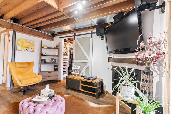 33 - 448 Strathcona Dr Sw, Townhouse with 3 bedrooms, 4 bathrooms and 4 parking in Calgary AB | Image 33