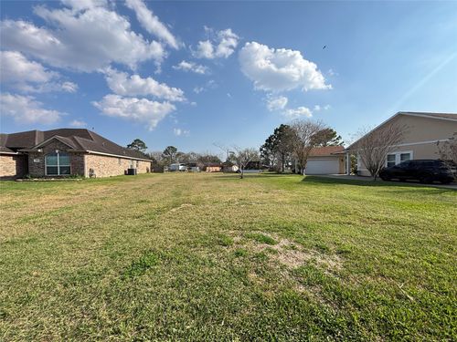 3512 12th St, Bay City, TX, 77414-4252 | Card Image