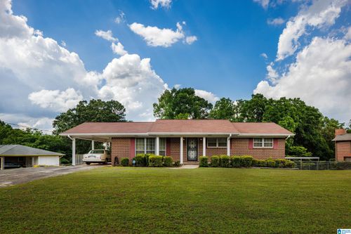 3003 Crestlane Dr, ADAMSVILLE, AL, 35005-2352 | Card Image
