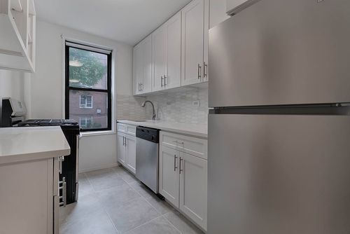2-d-525 W 235th St, Bronx, NY, 10463-1739 | Card Image