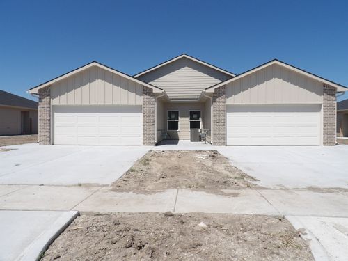 921-923 S Fox Ridge St, Newton, KS, 67114 | Card Image