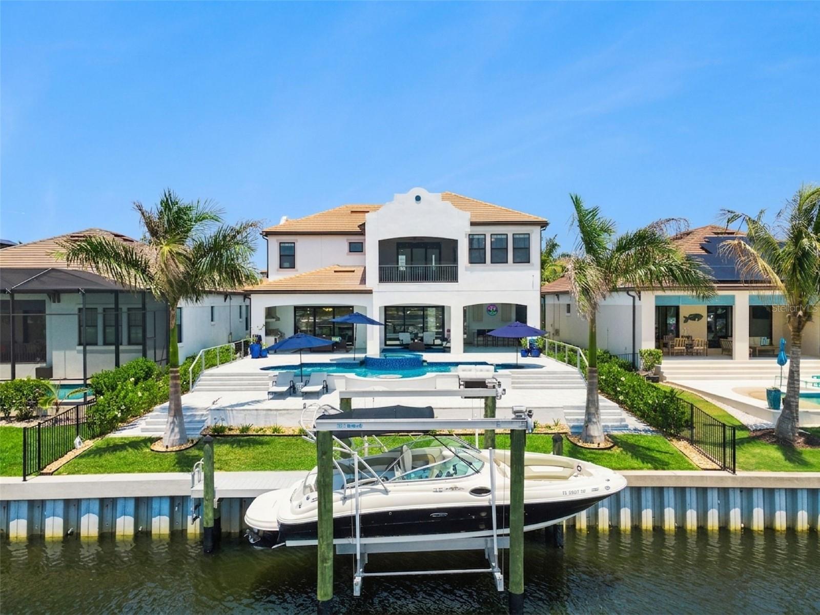 Residential in RUSKIN 4