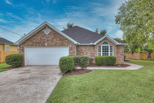 1710 Chris Dr, La Vergne, TN, 37086-5223 | Card Image