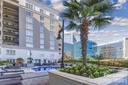 b6-a-909 Camden Grandview Rd, Charlotte, NC, 28202-3638 | Card Image