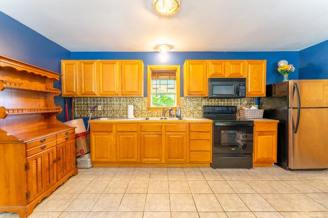15 Stanmark Dr, House other with 5 bedrooms, 3 bathrooms and 4 parking in Plainfield CT | Image 29