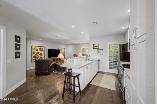 206-5221 N 24th St, Phoenix, AZ, 85016-3589 | Card Image