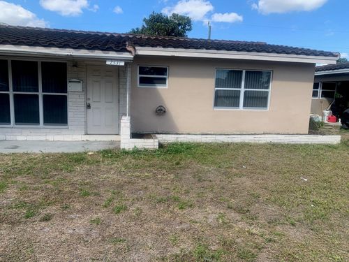 7531 Polk St, Hollywood, FL, 33024-7019 | Card Image