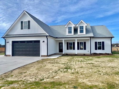 217 Rae Dr, Pikeville, NC, 27863-4703 | Card Image