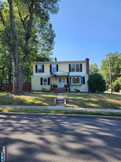 132 Prospect St, Ramsey, NJ, 07446-2548 | Card Image