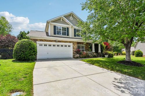 541 Marblewood Ct, Fort Mill, SC, 29708-8061 | Card Image