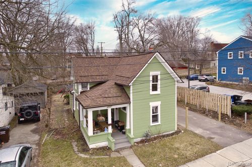 209 Arcade St, Ypsilanti, MI, 48197-8106 | Card Image