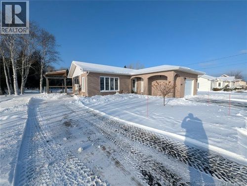 648 Principale Rue, Beresford, NB, E8K2B5 | Card Image