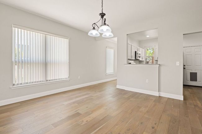 210 Crockett Loop, House other with 3 bedrooms, 2 bathrooms and null parking in Georgetown TX | Image 7