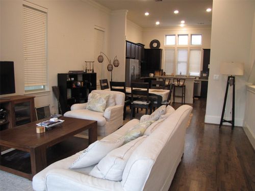 6306 Grand Blvd, Houston, TX, 77021-1020 | Card Image