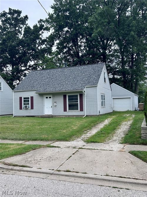 423 Victor Avenue, Cuyahoga Falls, OH, 44221 | Card Image