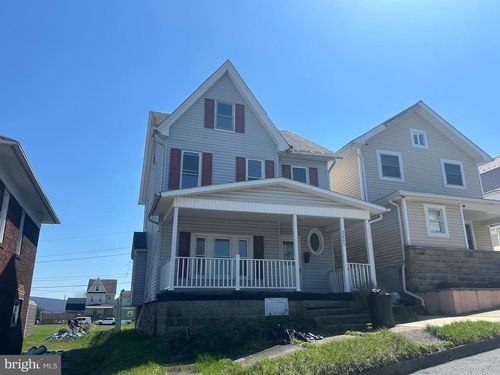 2005 15th Ave, ALTOONA, PA, 16601-2448 | Card Image