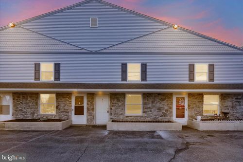 3-709 Hill Rd, WERNERSVILLE, PA, 19565-9701 | Card Image