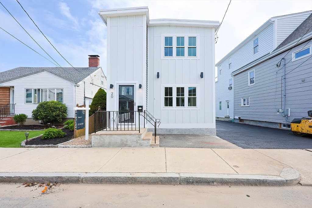 Main St, Winthrop, MA 02152