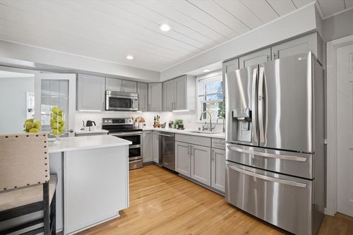 2103 Empire Drive, Waukesha, WI, 53186 | Card Image