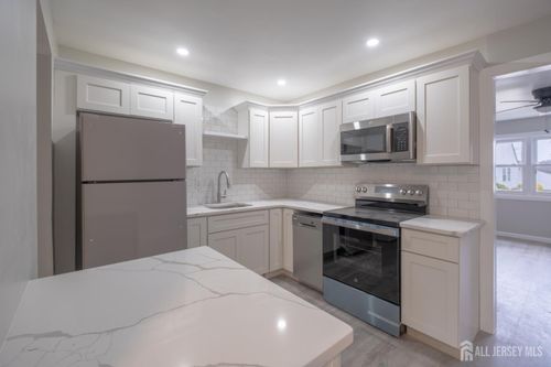 500-11 Alabama Ct, Matawan, NJ, 07747-3601 | Card Image