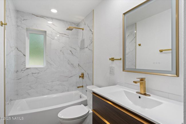 Guest bathroom with more beautiful updates | Image 27