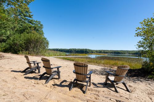 8-25 Daybreak Lane, Windham, ME, 04062 | Card Image