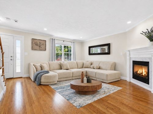 2-189 Grove St, Waltham, MA, 02453-6546 | Card Image