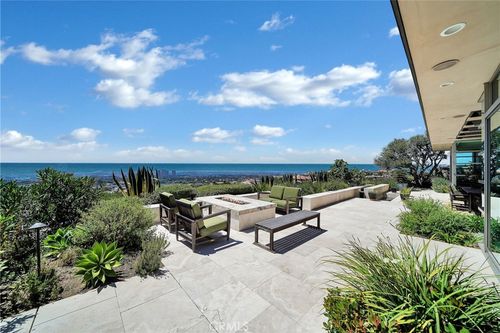 9 Jade Cv, Corona Del Mar, CA, 92625-1012 | Card Image