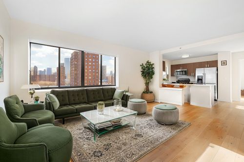 1101-64 E 111th St, New York, NY, 10029-2689 | Card Image