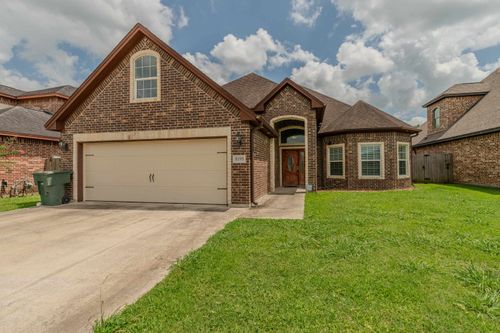 8195 Quail Hollow Dr, Beaumont, TX, 77707-5701 | Card Image