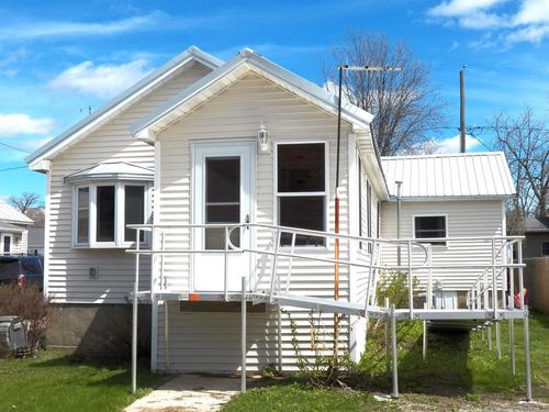 506 Park Avenue, Oconto, WI, 54153 | Card Image