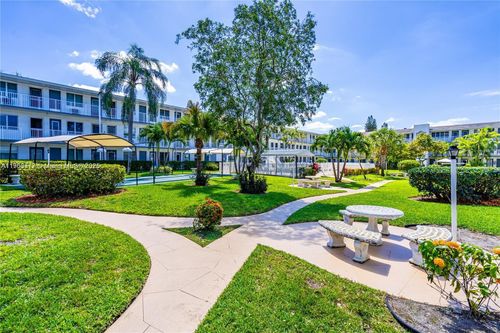 apt-32d-15610 Ne 6th Ave, Miami, FL, 33162-5280 | Card Image