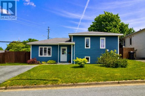 1 Davis Pl, Mount Pearl, NL, A1N3W8 | Card Image