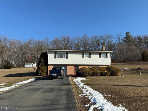 240 Harman Rd, HALIFAX, PA, 17032-9732 | Card Image