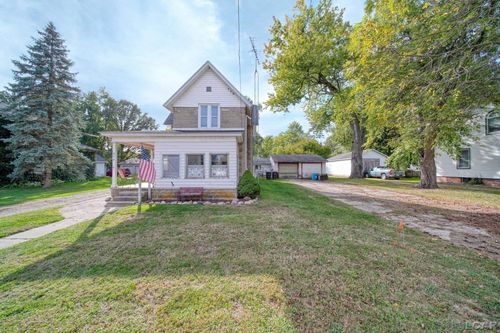 379 N Main St, Britton, MI, 49229-9513 | Card Image