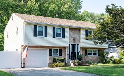 134 Hendom Dr, Feeding Hills, MA, 01030-2439 | Card Image