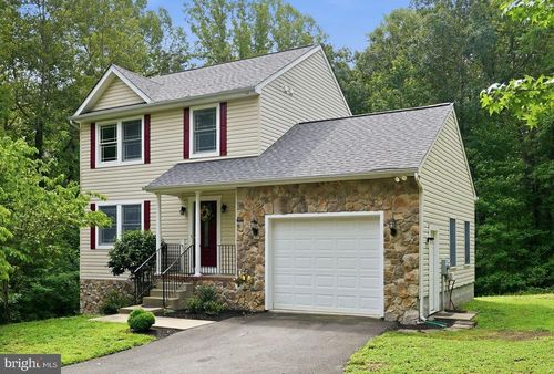 9295 Ivy Hill Loop, King George, VA, 22485-4961 | Card Image
