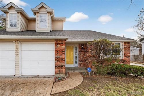 13304 Wood Chapel Dr, Saint Louis, MO, 63141-6072 | Card Image