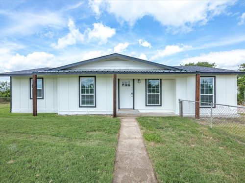 526 Jack Grace Hill Rd, Bowie, TX, 76230-6054 | Card Image