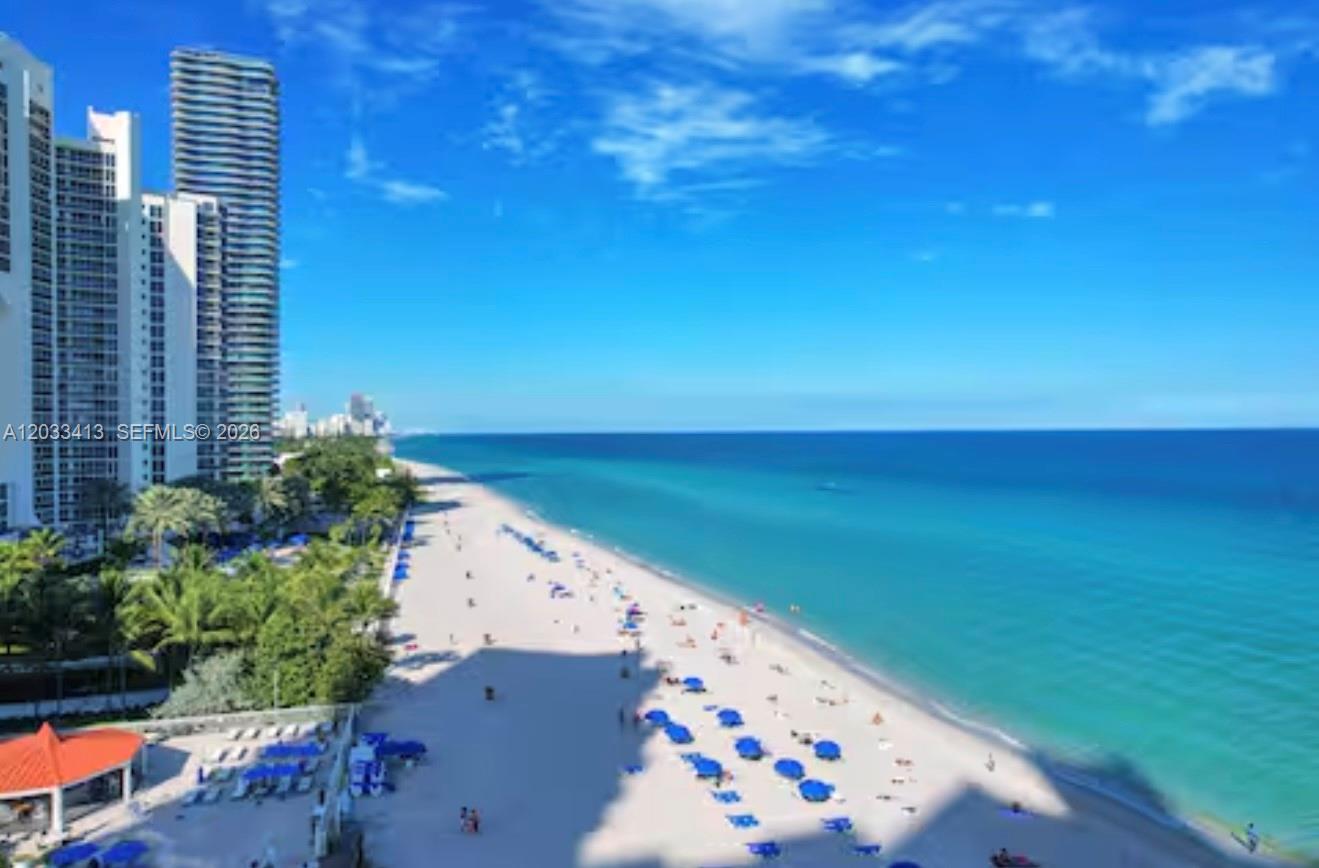 Residential in Sunny Isles Beach 3