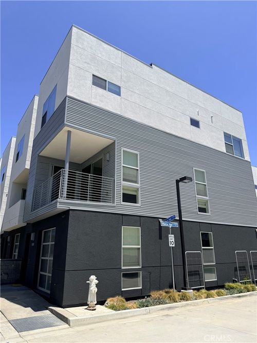 1527 Sullivan Avenue, Costa Mesa, CA, 92627 | Card Image
