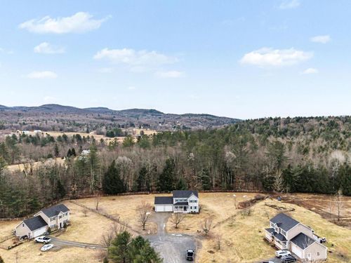 27 Sawmill Ln, Westford, VT, 05494-9604 | Card Image
