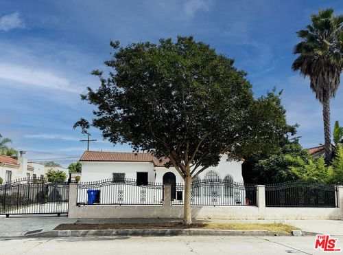 920 S Cochran Ave, Los Angeles, CA, 90036-3303 | Card Image