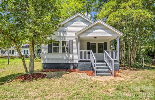 908 W Graham St, Shelby, NC, 28150-5220 | Card Image