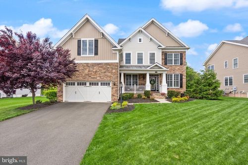 4549 Geyser Creek Loop, HAYMARKET, VA, 20169-8200 | Card Image