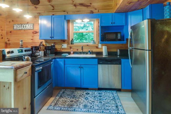 882 Lazy River West Rd, House other with 2 bedrooms, 2 bathrooms and null parking in LURAY VA | Image 11