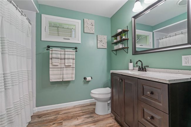 160 Sonnie Dr, House other with 3 bedrooms, 2 bathrooms and 6 parking in Crabtree PA | Image 16