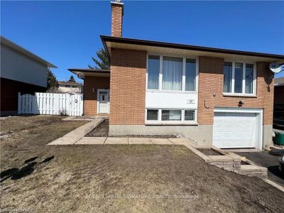 88 Beverly Rd, House other with 3 bedrooms, 2 bathrooms and 3 parking in North Bay ON | Image 1